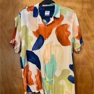 ZARA Men’s Relaxed Fit Short Sleeve Button Down Shirt – Abstract Print – Size M